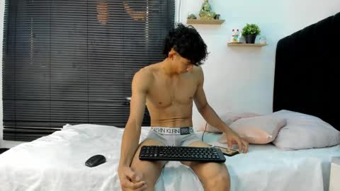 Snapshot of angel_boy0 chatting on May 30, 2026, 8:50 pm angel_boy0 online show from May 30, 2026, 8:50 pm