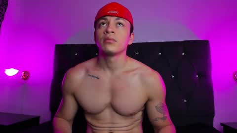 Angel Cuervo online show from September 18, 2025, 12:40 pm