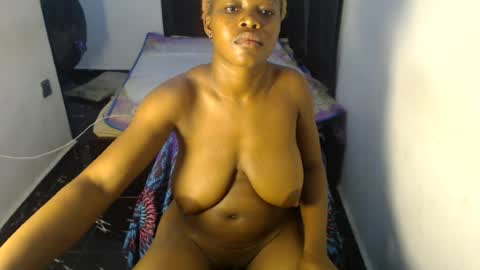 Snapshot of angel_daisyy chatting on July 14, 2026, 2:05 am Daisy online show from July 14, 2026, 2:05 am
