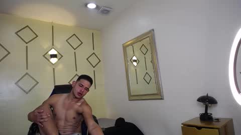 Angel Dusstt online show from November 21, 2025, 12:48 pm