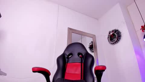 angel hardy online show from December 22, 2025, 12:02 pm