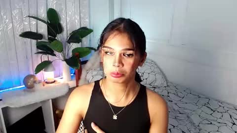 angela online show from January 31, 2025, 8:01 pm