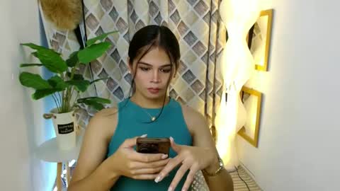 angela online show from March 6, 2025, 5:46 am