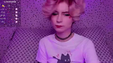 Snapshot of angel_julles chatting on June 26, 2026, 8:52 am Angel Dust online show from June 26, 2026, 8:52 am