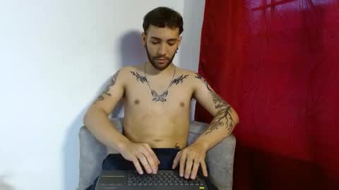 angel_kyrozz online show from October 10, 2025, 7:24 pm