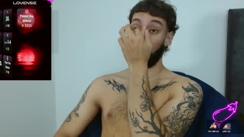 angel_kyrozz online show from November 30, 2025, 7:18 pm