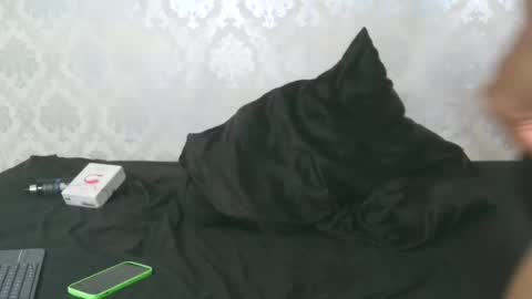 Angel Lein online show from February 21, 2025, 5:02 am