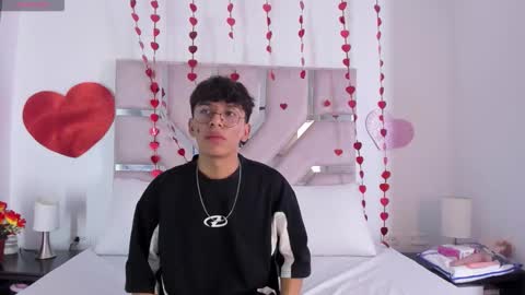 Angel online show from February 26, 2026, 7:35 pm