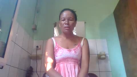 Snapshot of angel_mayah chatting on June 2, 2026, 4:25 am Angel Mayah online show from June 2, 2026, 4:25 am