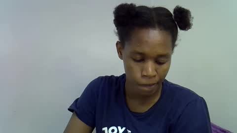 angel_mia5 online show from November 10, 2025, 5:56 pm