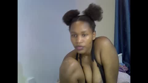 Snapshot of angel_mia5 chatting on May 27, 2026, 1:57 am angel_mia5 online show from May 27, 2026, 1:57 am