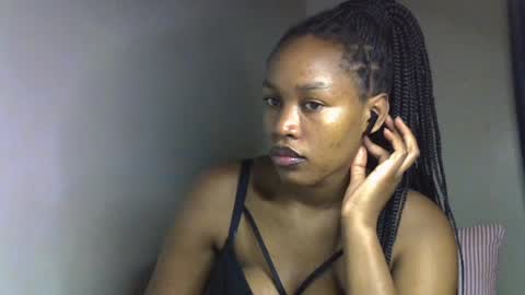 Snapshot of angel_mia5 chatting on June 14, 2026, 2:24 am angel_mia5 online show from June 14, 2026, 2:24 am