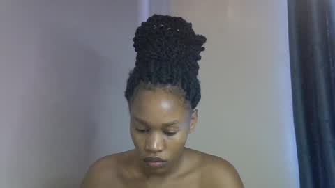 angel_mia5 online show from June 28, 2026, 10:32 am