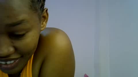 angel_mia5 online show from July 31, 2026, 1:21 pm
