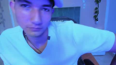 Snapshot of angel_of_sinn chatting on April 11, 2026, 5:12 am angel_of_sinn online show from April 11, 2026, 5:12 am