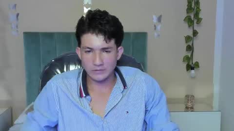 Snapshot of angel_of_sinn chatting on April 12, 2026, 3:00 am angel_of_sinn online show from April 12, 2026, 3:00 am