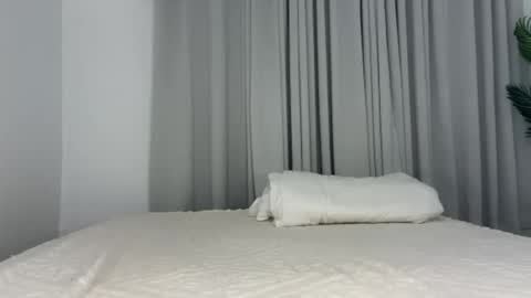 Snapshot of angel_petite07 chatting on August 2, 2026, 12:20 am angel_petite07 online show from August 2, 2026, 12:20 am