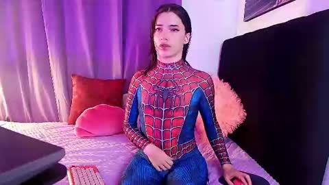 Snapshot of angel_shinyy chatting on July 21, 2026, 9:06 pm Angel online show from July 21, 2026, 9:06 pm
