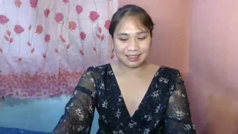 angel_sweet247 online show from February 15, 2026, 2:58 pm