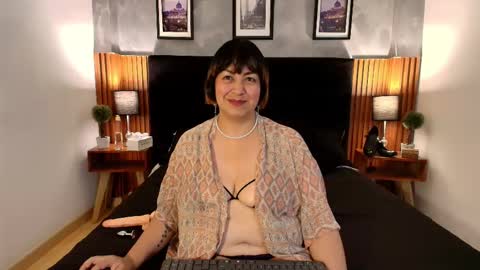 angel_velvet_ online show from November 6, 2025, 4:30 pm