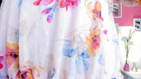 angel_velvet_ online show from April 5, 2026, 3:09 pm