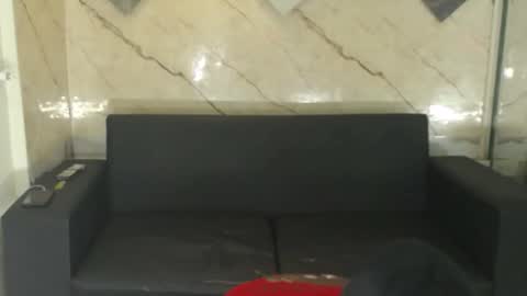 angel_villareal_ online show from February 15, 2026, 4:53 am