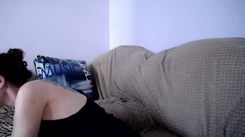 Zoe online show from March 10, 2025, 12:37 pm