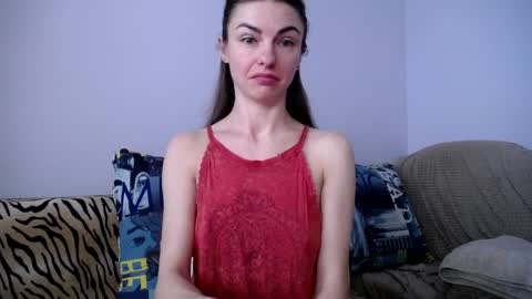 Snapshot of angel_zoe77 chatting on April 8, 2026, 8:14 am Zoe online show from April 8, 2026, 8:14 am