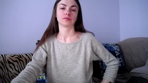 Snapshot of angel_zoe77 chatting on April 15, 2026, 8:32 am Zoe online show from April 15, 2026, 8:32 am
