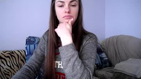 Snapshot of angel_zoe77 chatting on April 22, 2026, 9:22 am Zoe online show from April 22, 2026, 9:22 am