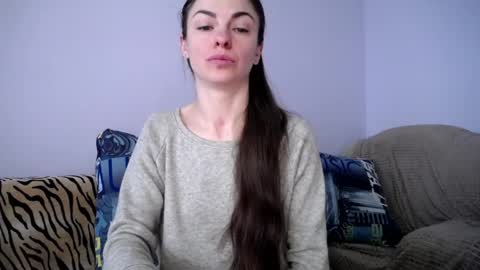 Snapshot of angel_zoe77 chatting on May 4, 2026, 8:10 am Zoe online show from May 4, 2026, 8:10 am