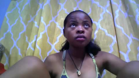 angela166093 online show from November 20, 2025, 5:18 am