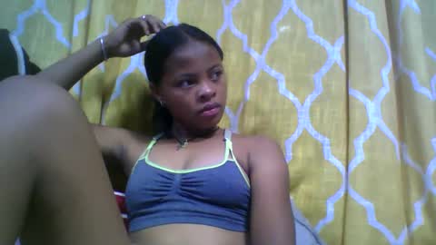 angela166093 online show from November 28, 2025, 6:10 pm