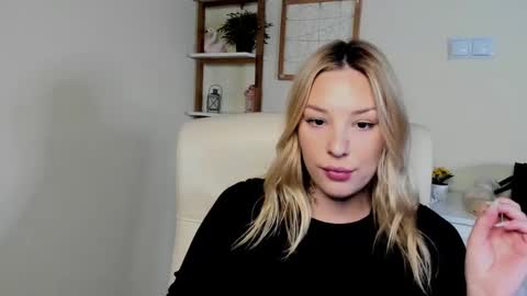 Angela online show from March 4, 2026, 1:28 pm