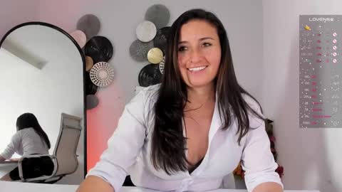 Ange online show from February 10, 2025, 7:38 pm