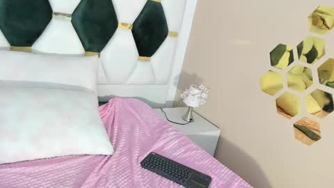angela_garciaa online show from May 16, 2026, 7:12 pm