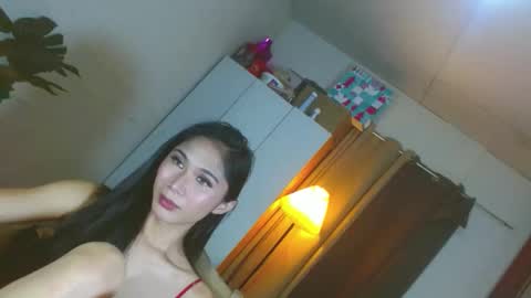 Snapshot of angela_mccollins chatting on May 15, 2026, 7:32 pm angela online show from May 15, 2026, 7:32 pm