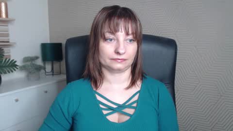 Angela online show from January 7, 2026, 8:28 am