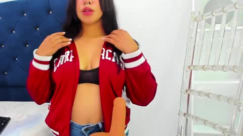 Angela online show from January 14, 2025, 7:21 pm