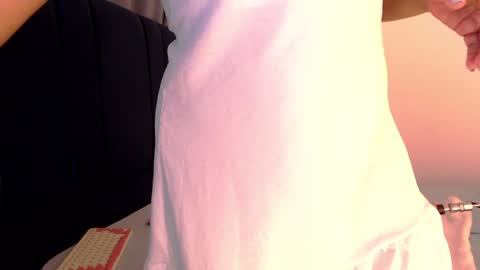 Angela online show from February 4, 2025, 12:08 am