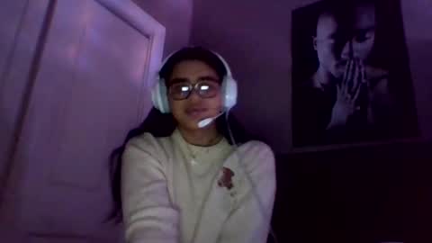 angelabvalle online show from March 5, 2026, 7:04 am