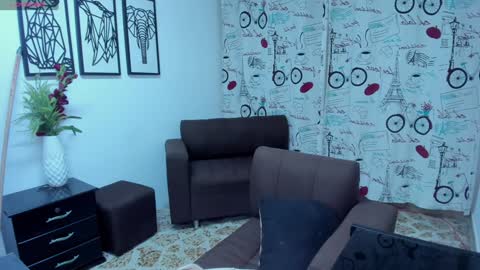 Angela online show from January 28, 2025, 8:57 am