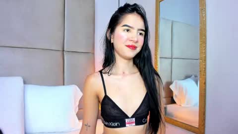 Snapshot of angelag_ chatting on June 3, 2026, 8:36 pm angelag_ online show from June 3, 2026, 8:36 pm