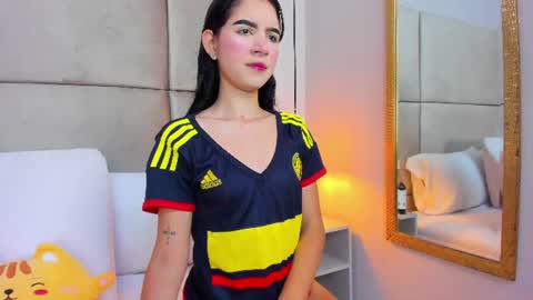 Snapshot of angelag_ chatting on June 28, 2026, 4:18 am angelag_ online show from June 28, 2026, 4:18 am