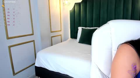 Angela  online show from January 17, 2025, 12:10 pm