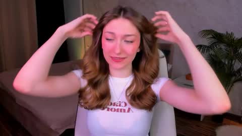 angelanabelle online show from November 7, 2025, 9:26 pm