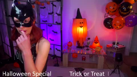 Aimi Selena  Daisy online show from October 26, 2025, 5:02 am