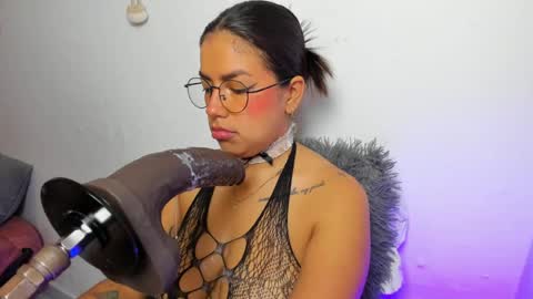 Angela Ricci online show from May 13, 2026, 4:15 pm