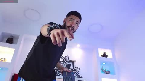 Angel online show from December 20, 2025, 4:19 am