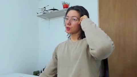 Angel Bennet online show from February 20, 2025, 3:23 am